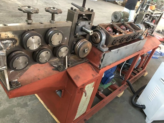 Tốc độ cao 5-12mm cuộn dây thép thanh thẳng và vòng tròn máy cho điện áp 380V