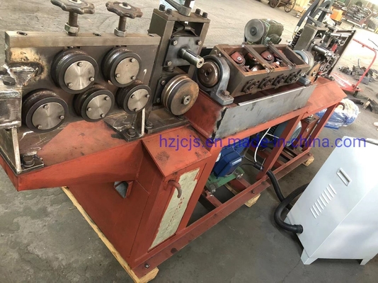 Máy điều khiển chuyển đổi tần số thẳng và cắt cho thanh thép cuộn dây